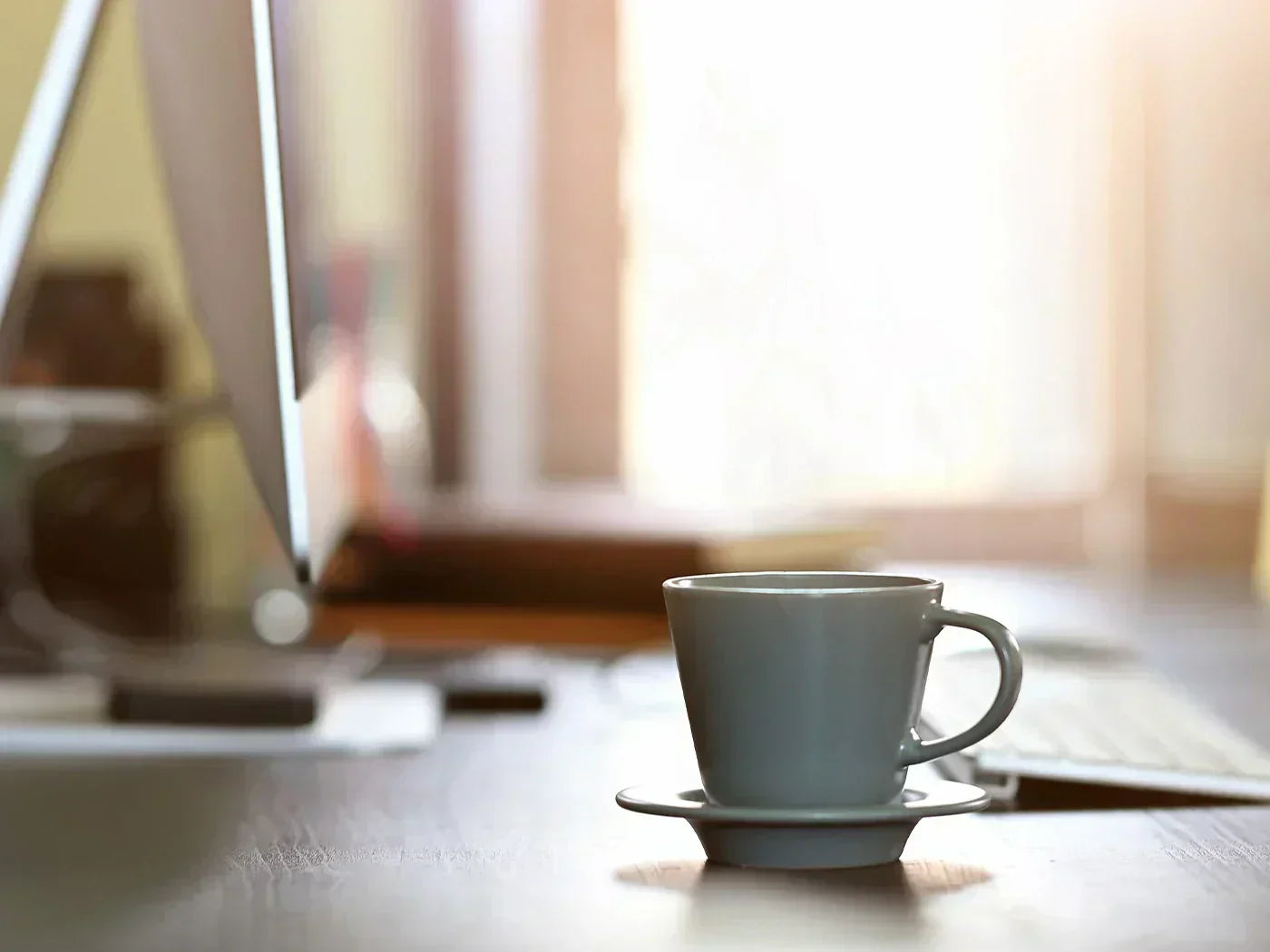 Morning rituals alla scrivania: come iniziare la giornata con ordine e focus