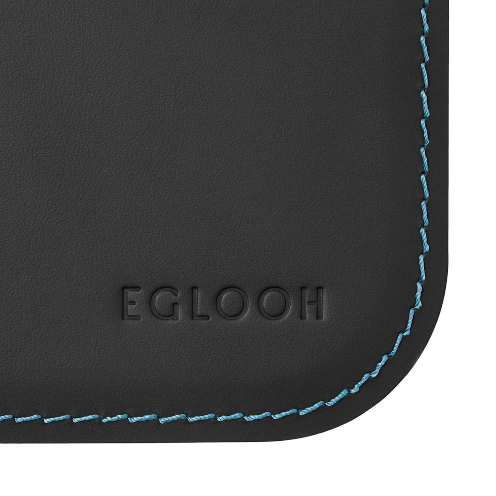 Sottomano Scrivania Hermes Deluxe di Eglooh - Cuoio Nero e Cuciture Azzurre - Dettaglio Cucitura