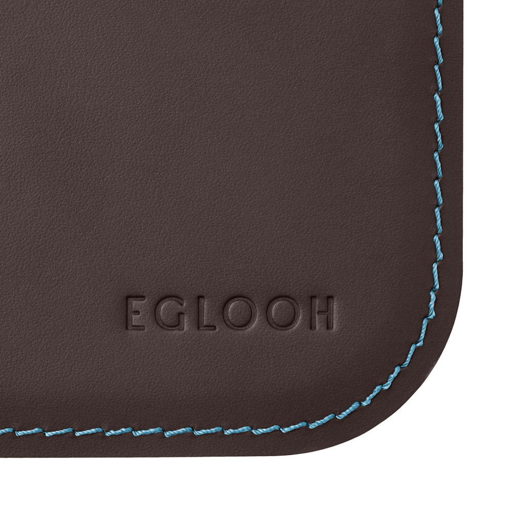 Sottomano Scrivania Hermes Deluxe di Eglooh - Cuoio Marrone Scuro e Cuciture Azzurre - Dettaglio Cucitura