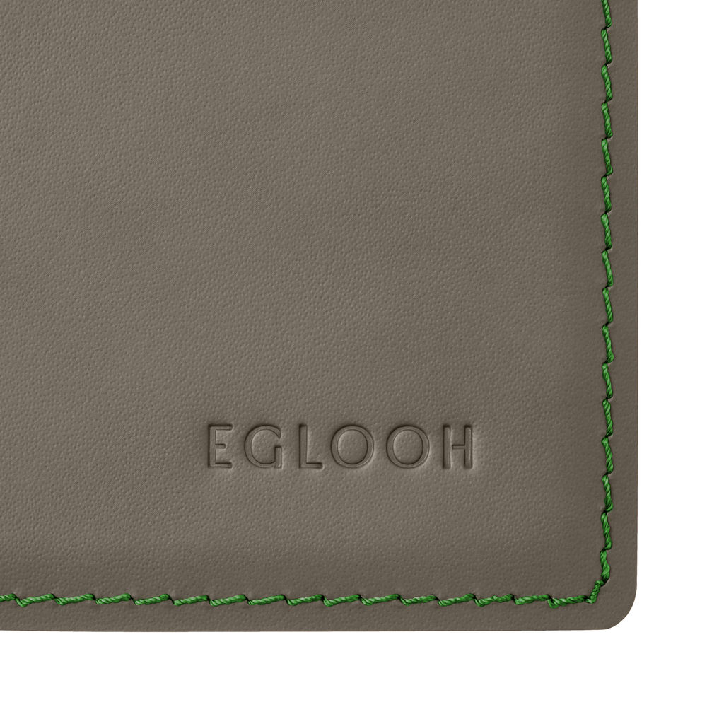 Sottomano Scrivania Mercurio Deluxe di Eglooh - Cuoio Grigio Talpa e Cuciture Verdi - Dettaglio Cucitura
