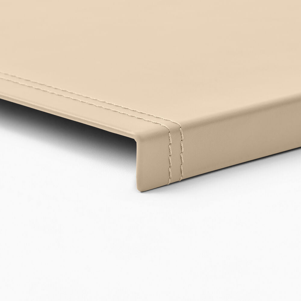 Sottomano Scrivania Urania di Eglooh - Cuoio Beige - Dettaglio Cucitura