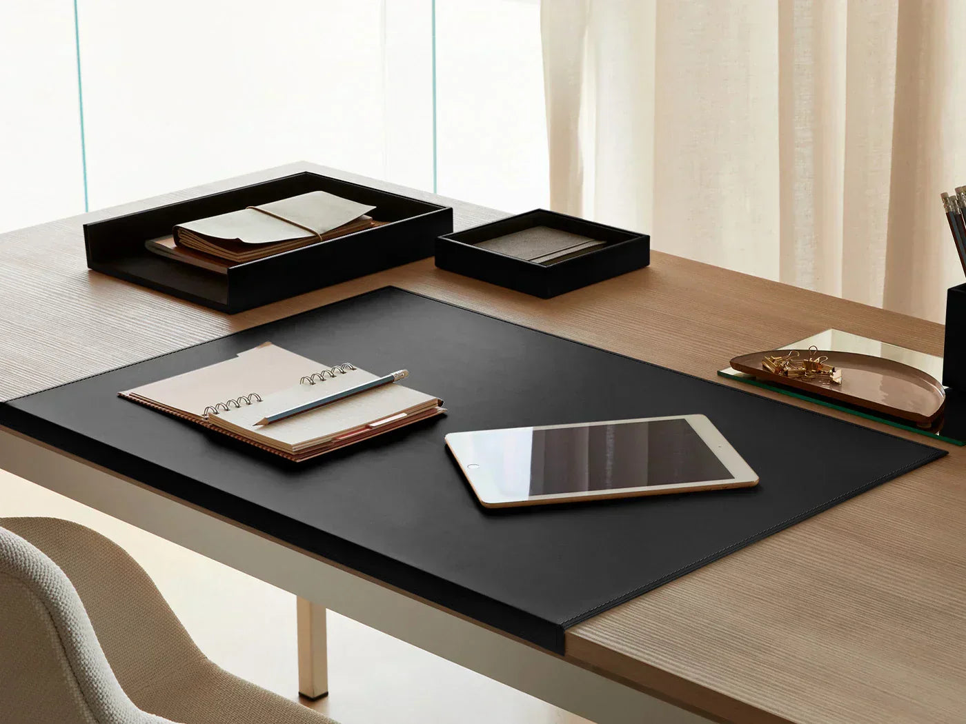 Accessori di design e Black Friday: idee regalo per vita professionale e quotidiana