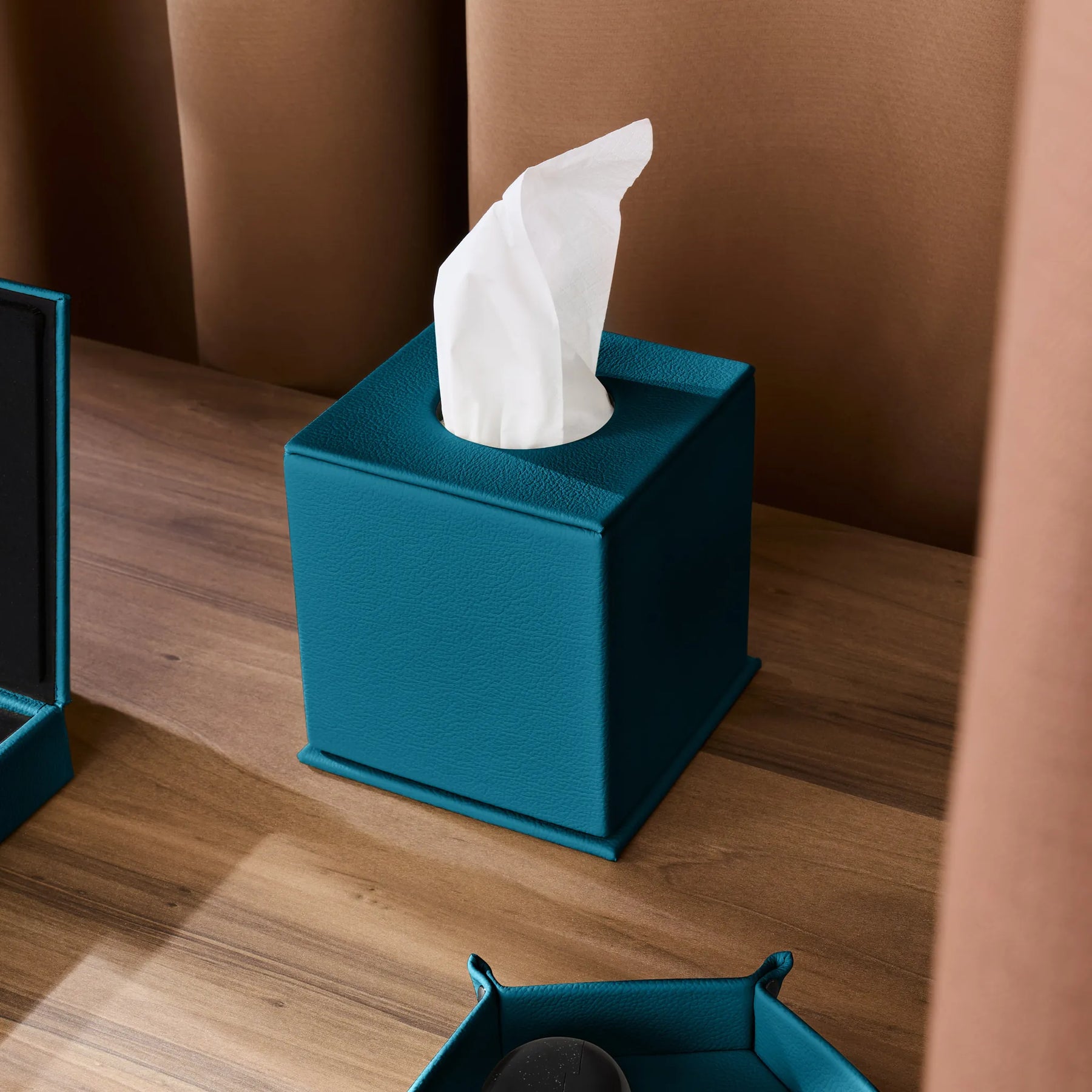 Quadratische Taschentuchbox Maia