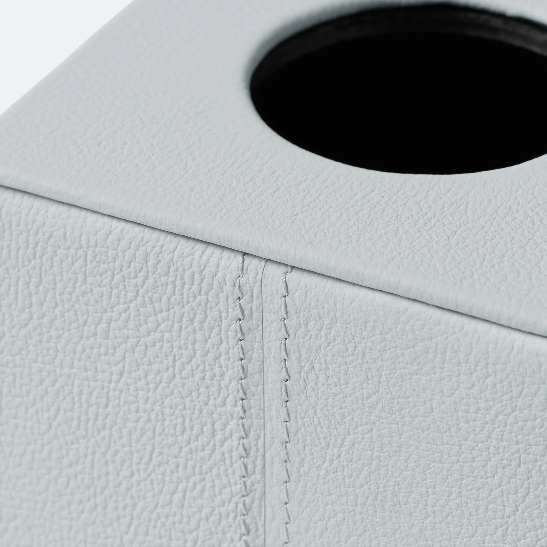 Quadratische Taschentuchbox Maia