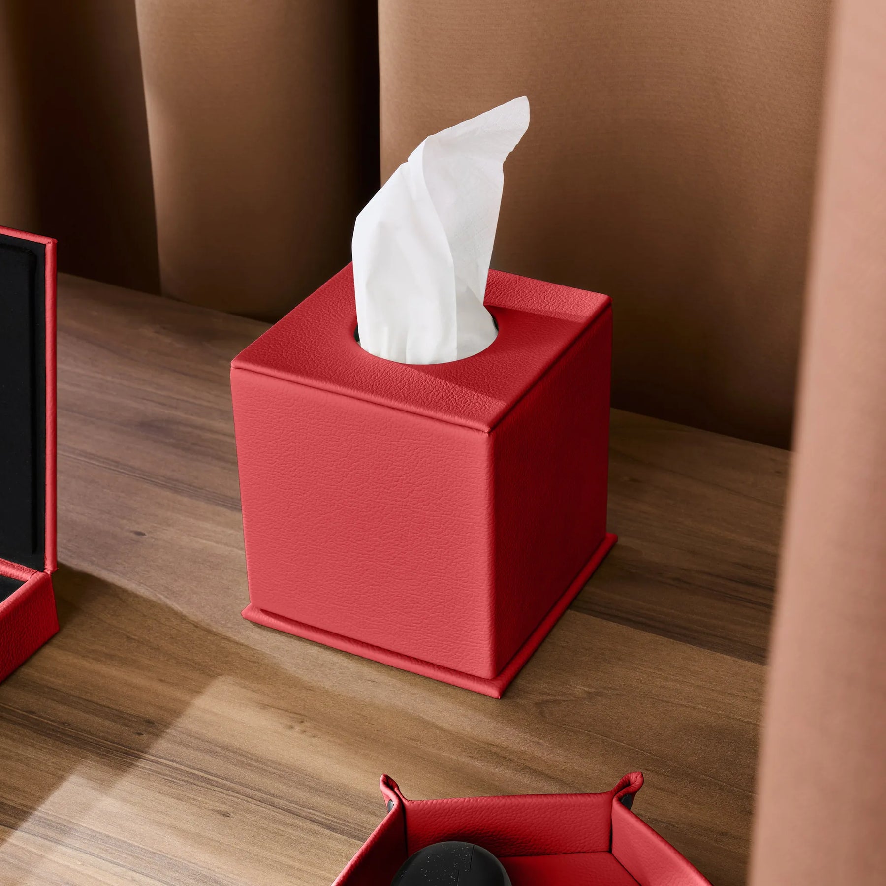 Quadratische Taschentuchbox Maia