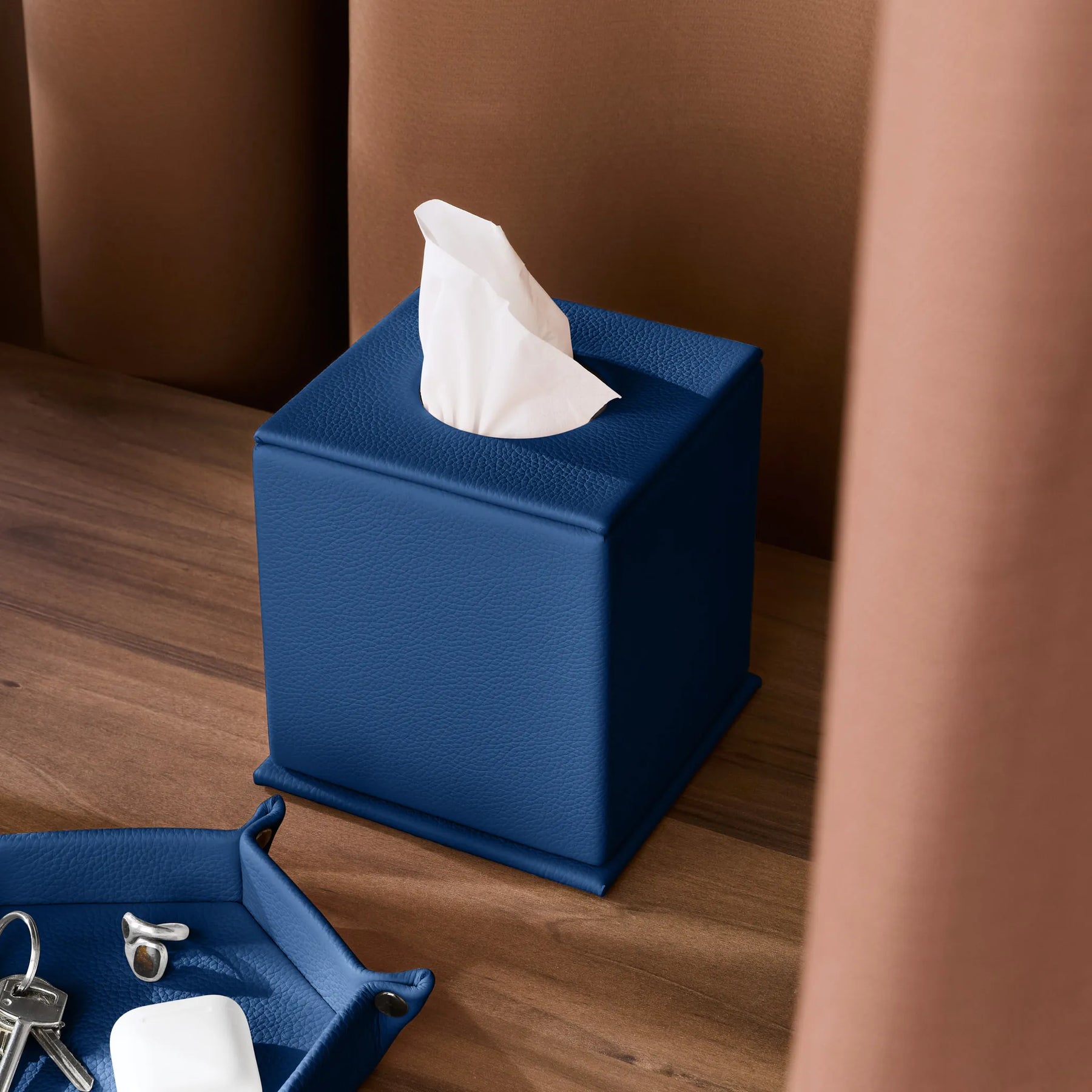 Quadratische Taschentuchbox Maia