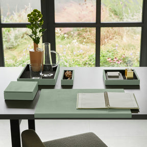 Svuotatasche Moderno in Pelle con Coperchio Atena di Eglooh - Vera Pelle Verde Salvia - Vista Frontale