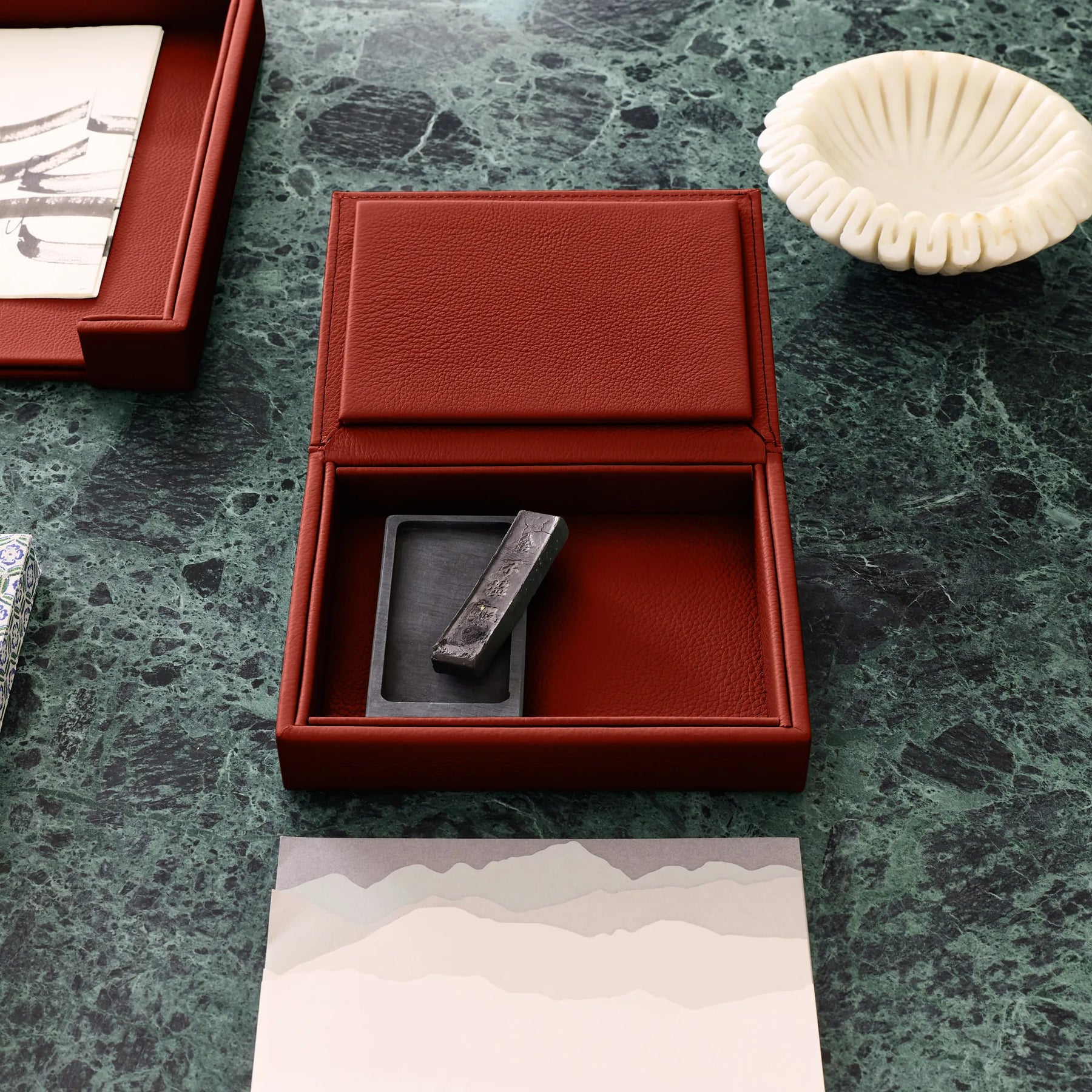 Valet Tray wit Lid Maia