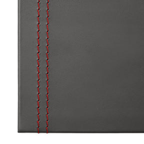 Sottomano Scrivania Clio Deluxe di Eglooh - Cuoio Grigio Antracite e Cuciture Rosse - Dettaglio Cucitura