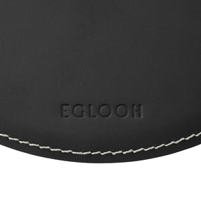 Tappetino Mouse Rotondo Atlante Deluxe di Eglooh - Cuoio Nero e Cuciture Bianche - Dettaglio Cucitura
