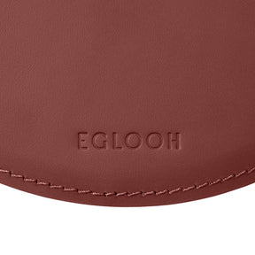 Tappetino Mouse Rotondo Atlante di Eglooh - Cuoio Rosso Bordeaux - Dettaglio Cucitura