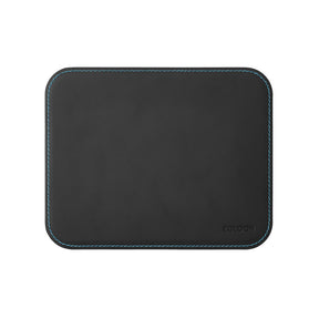 Tappetino Mouse Hermes Deluxe di Eglooh - Cuoio Nero e Cuciture Azzurre