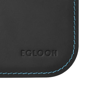 Tappetino Mouse Hermes Deluxe di Eglooh - Cuoio Nero e Cuciture Azzurre - Dettaglio Cucitura