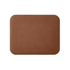 Tappetino Mouse Hermes Deluxe di Eglooh - Cuoio Marrone Naturale e Cuciture Verdi