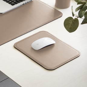 Tappetino Mouse Hermes di Eglooh - Cuoio Grigio Tortora - Zoom Tre Quarti